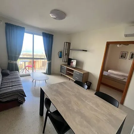 1 Bedrm Seaview Balluta Bay Apartment *