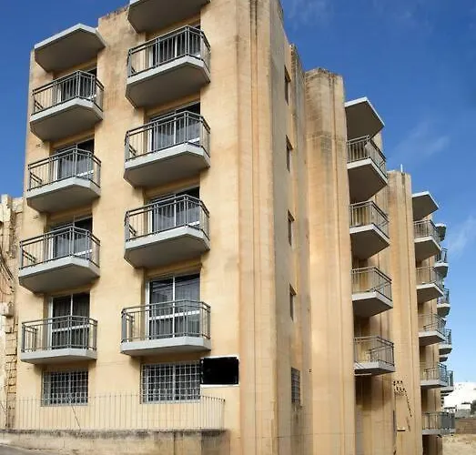 1 Bedrm Seaview Balluta Bay *